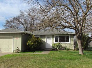 7865 Harlan Dr, White City, OR 97503