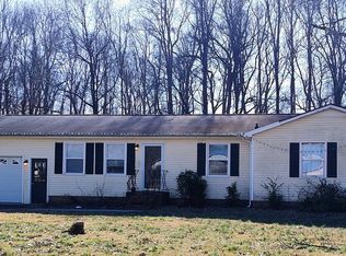 110 Wallace Dr, Tullahoma, TN 37388