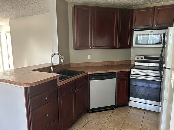 2nd image of 2604 Grassy Point Dr Unit 104