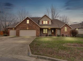 3848 W Vicki Pl, Battlefield, MO 65619
