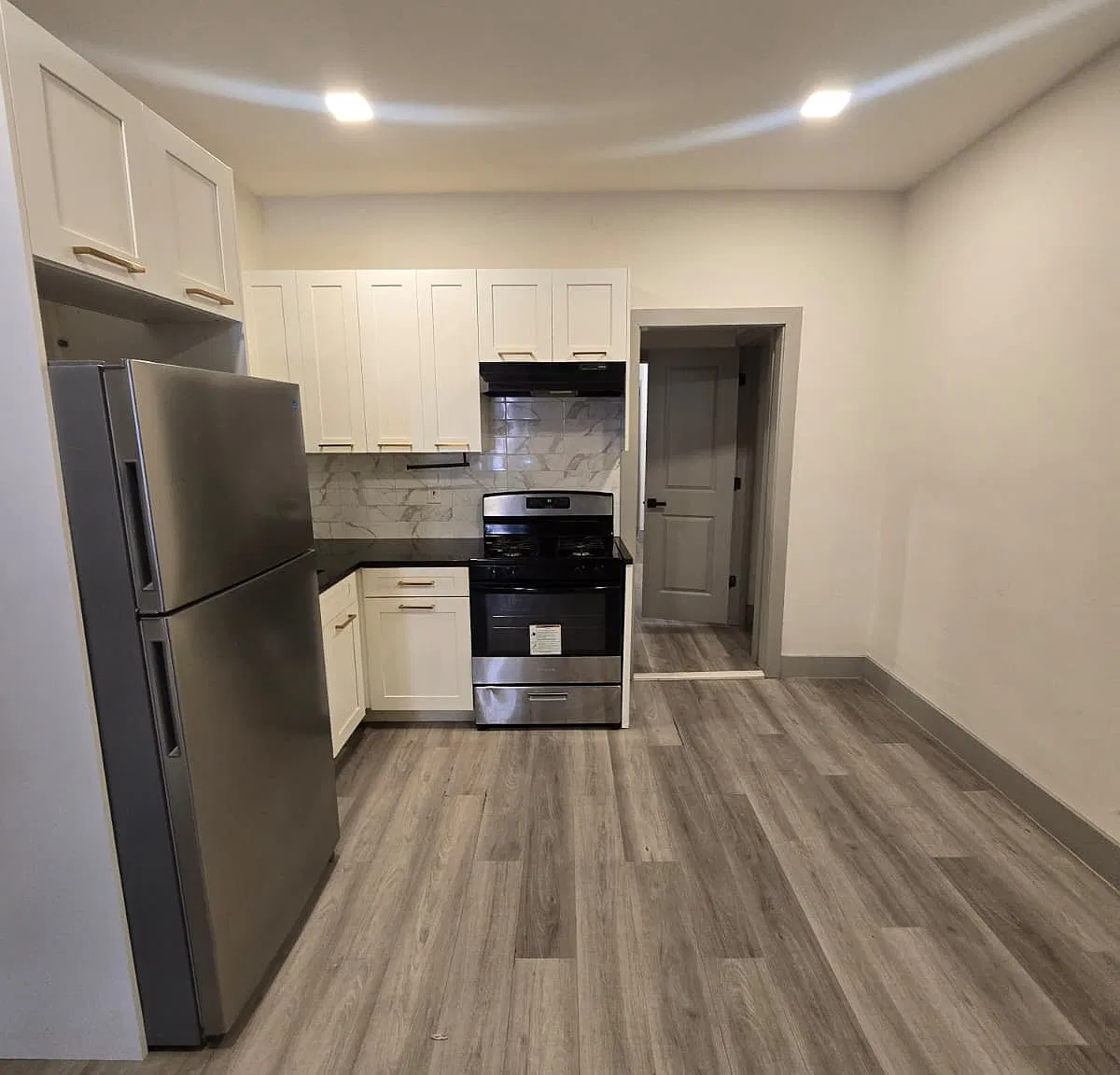 2 bed, $2,200 — Photo 1
