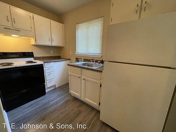 5th image of 103 N Hedgecock Ave #S