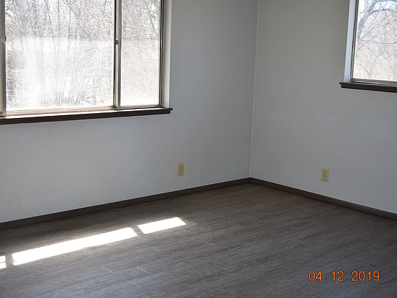 3rd image of 3520 W Elmwood Ct APT B
