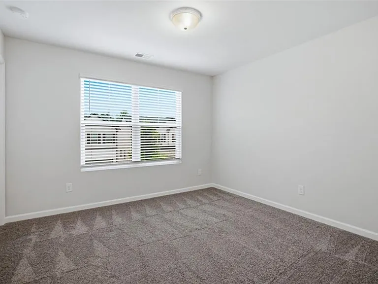 585 Summit Point — Photo 16