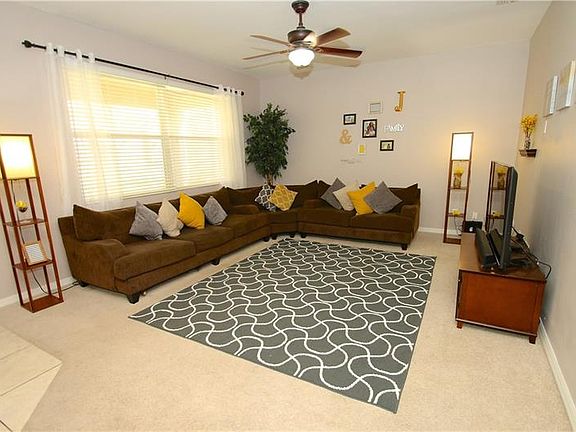 3rd image of 541 Shirley Dr