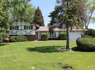 11519 Rosemere Ct, Willow Springs, IL 60480