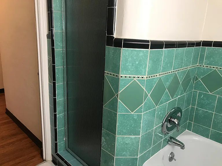 145 N Swall Dr #4 — Photo 21