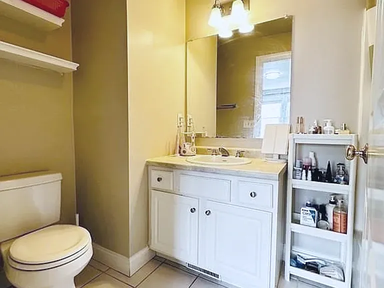 523 Hancock St #5 — Photo 12