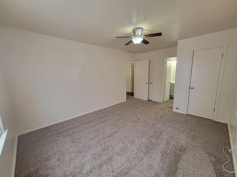 Gant Apartments — Photo 11