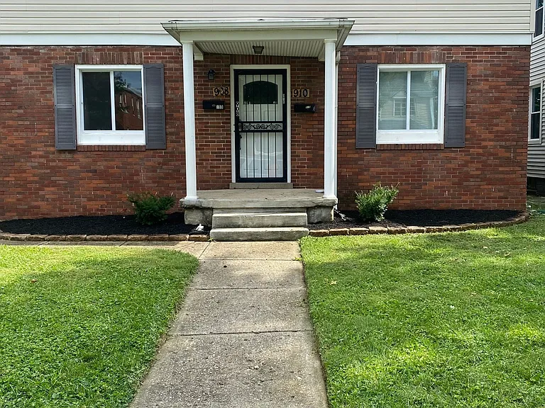 910 Geers Ave #910 — Photo 1