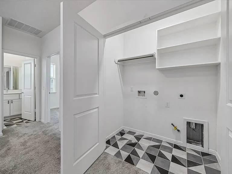 1524 Ojeman Rd #D — Photo 24