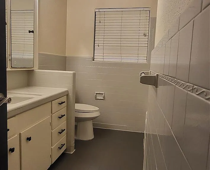 1902 Amy Dr — Photo 16