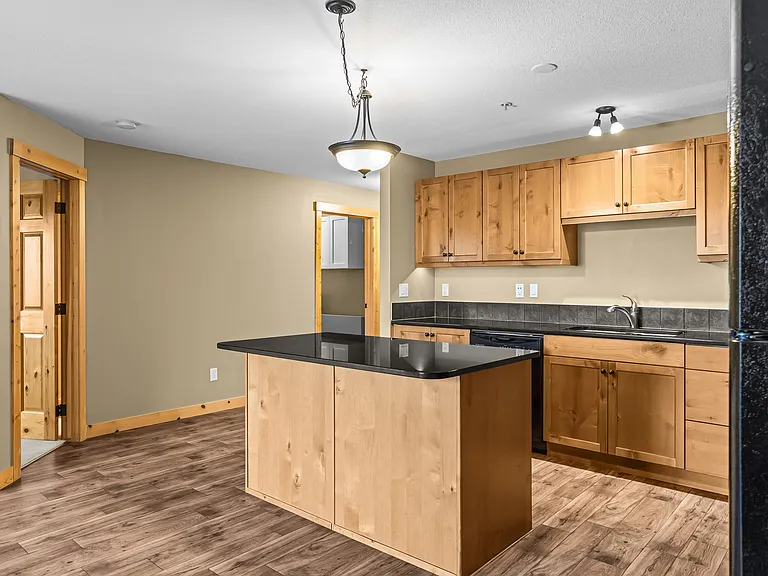 300 Palliser Ln #323 — Photo 13