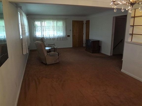 3rd image of 2707 Mountville Dr
