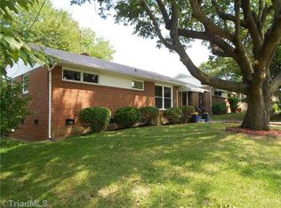 902 Georgia Ave, Thomasville, NC 27360
