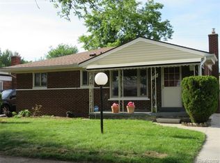 30050 Matthew St, Westland, MI 48186