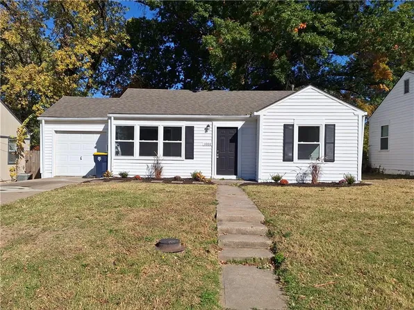 1000 NE 44th Ter, Kansas City, MO 64116
