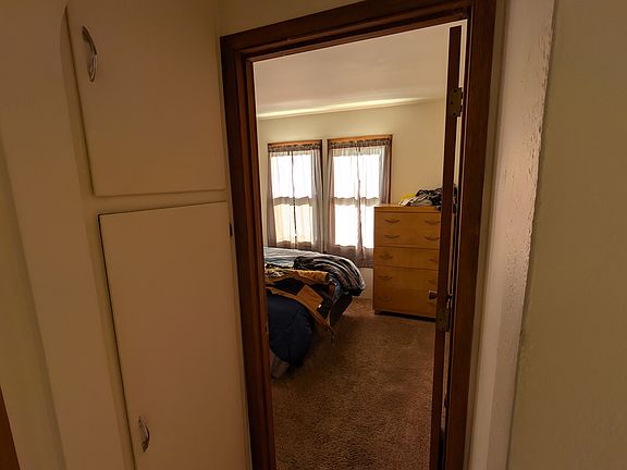 5th image of 3512 Fenwick Ave