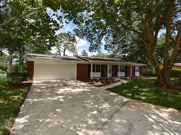 2nd image of 5631 NW 27th Ter