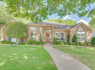 5908 Yacht Club Dr, Rockwall, TX 75032