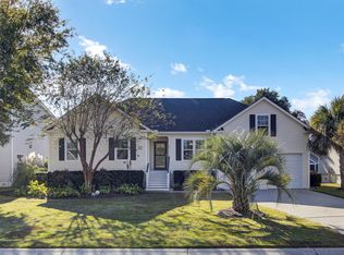 421 Planters Trace Dr, Charleston, SC 29412