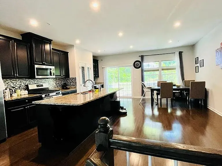 164 Mulberry Dr — Photo 4