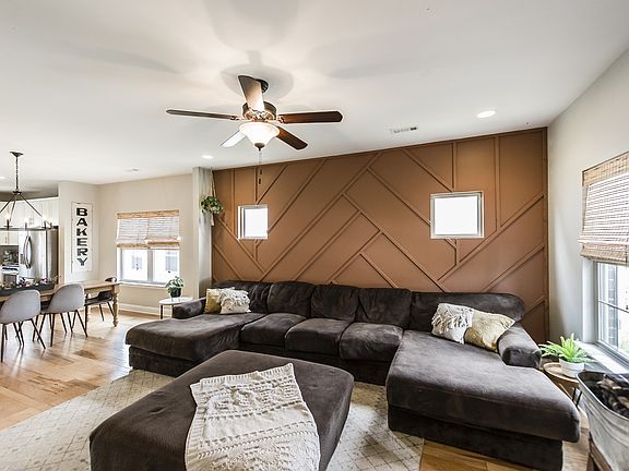 4th image of 1311 Coates Ln