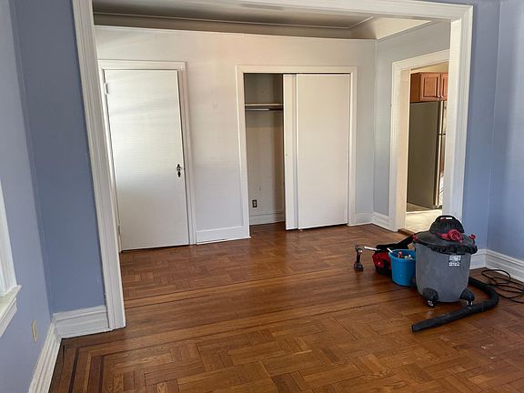 5th image of 462 Kimball Ave Floor 2