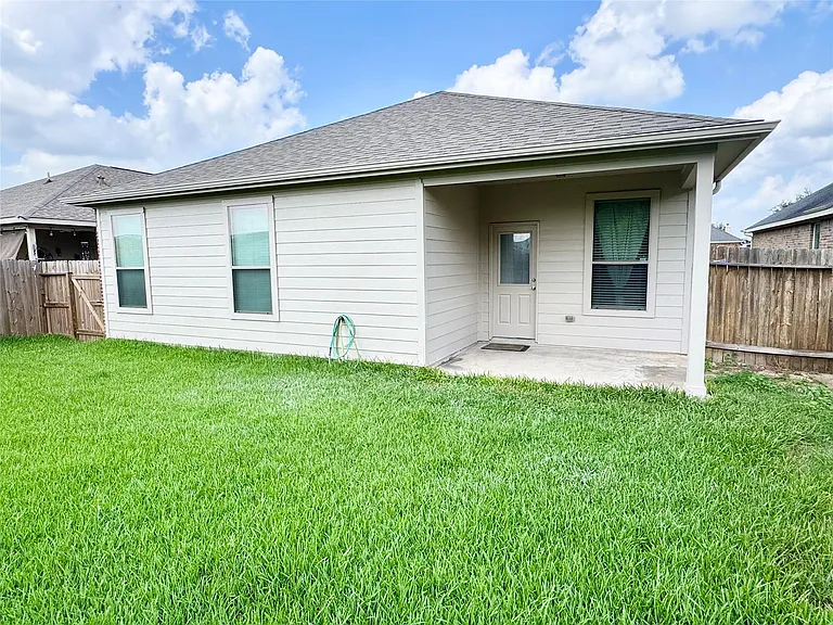 1331 S Maple Dr — Photo 22