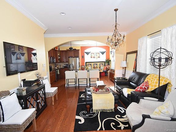 5th image of 5707 Glenmore Garden Dr #4