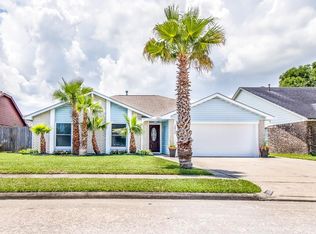 3808 Youpon Dr, La Porte, TX 77571