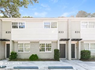 833 Von Kolnitz Rd, Mount Pleasant, SC 29464