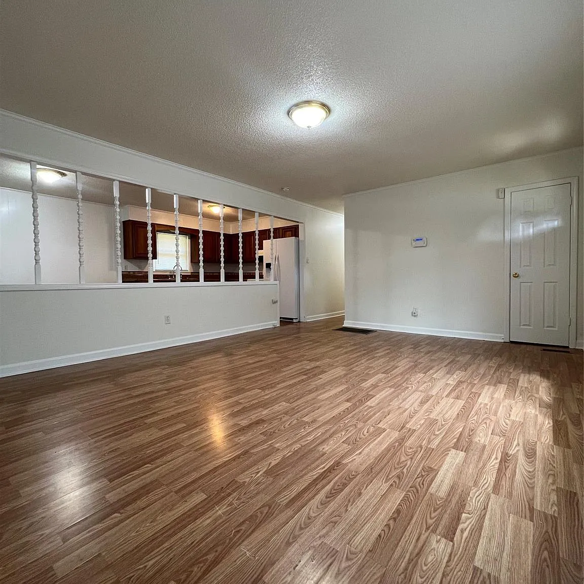3 bed, 2.0 bath, $1,600 — Photo 4