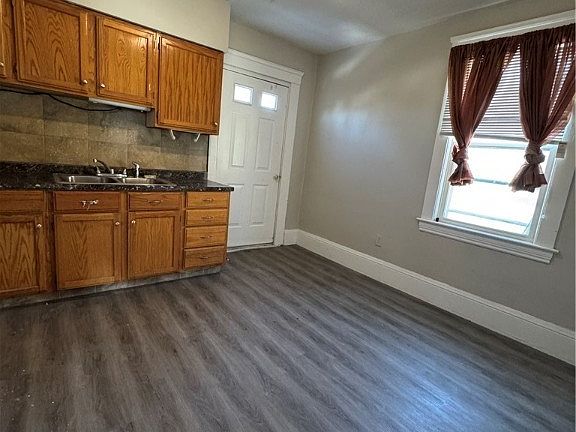 5th image of 9720 Denison Ave