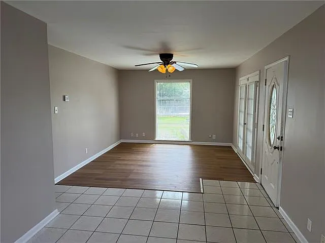 2100 Stumpf Blvd — Photo 5