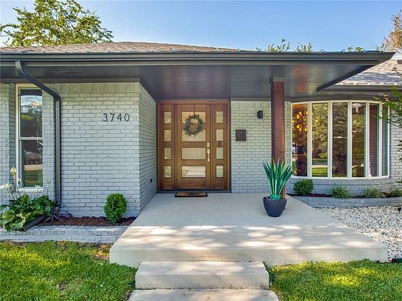 3rd image of 3740 Pallos Verdas Dr