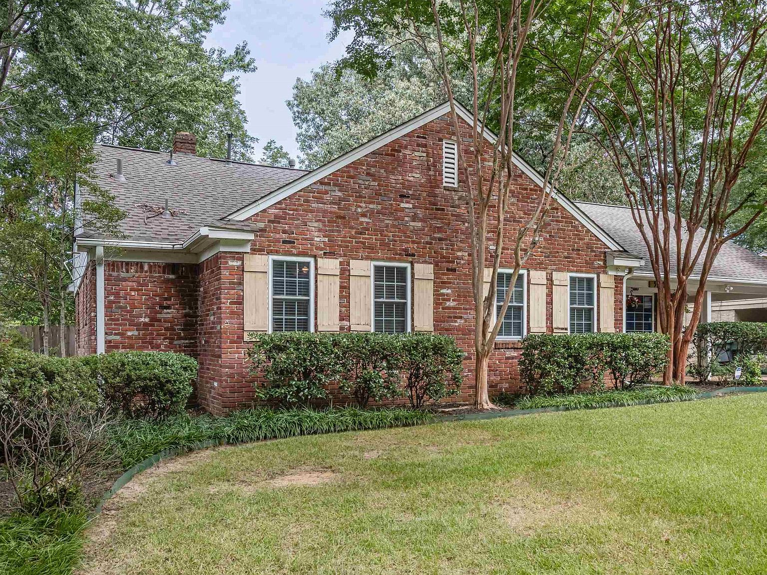 5350 Denwood Ave, Memphis, TN 38120 MLS 10156785 Zillow