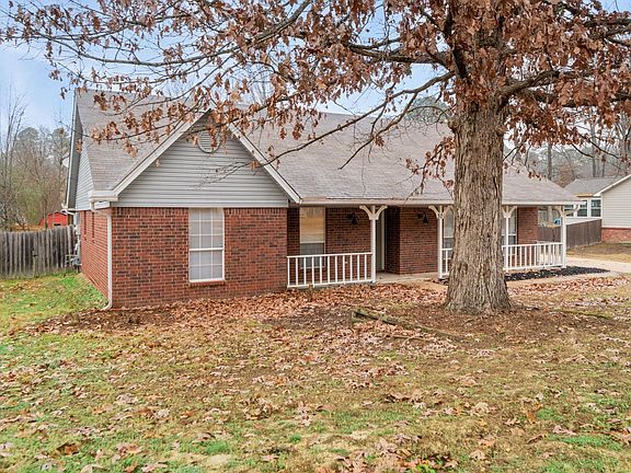 3rd image of 301 White Blossom Cir