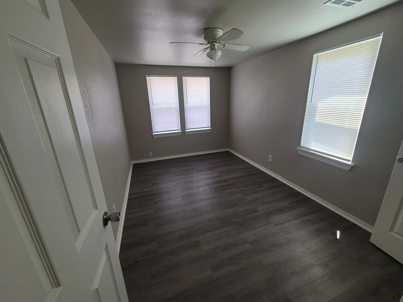 1 bed, 700 sqft, $975 — Photo 4