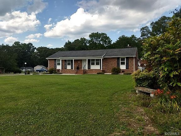 2nd image of 304 Woodview Dr