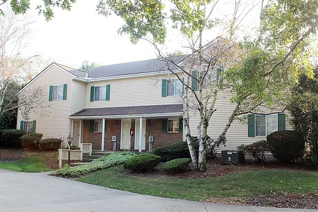 985 Wadsworth Rd #B — Photo 12