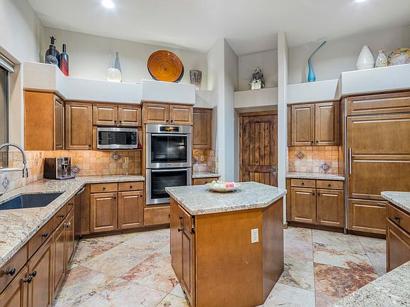 5th image of 8605 E Villa Cassandra Dr