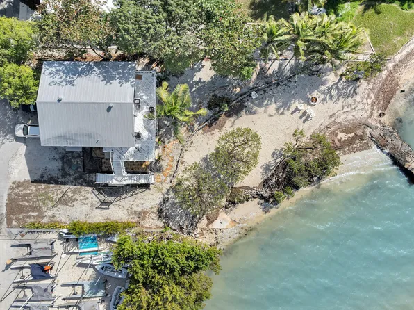 100 Point Pleasant Dr, Key Largo, FL 33037