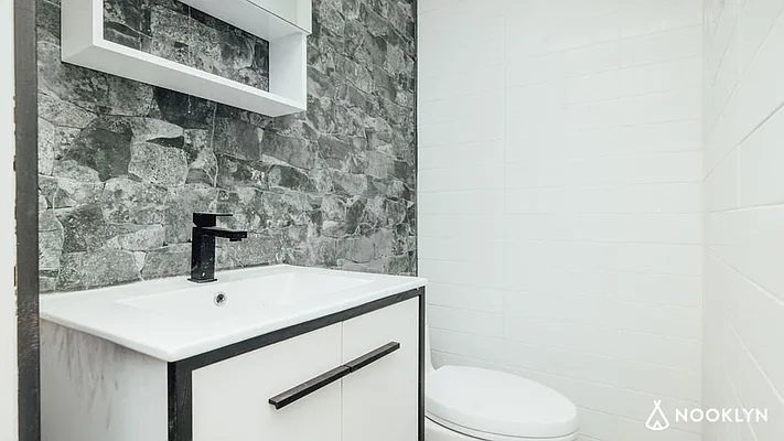 Rented by Nooklyn NYC LLC | media 19