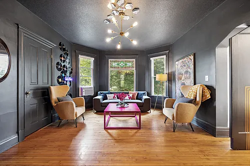 819 24th Ave NE #1 Photo 1