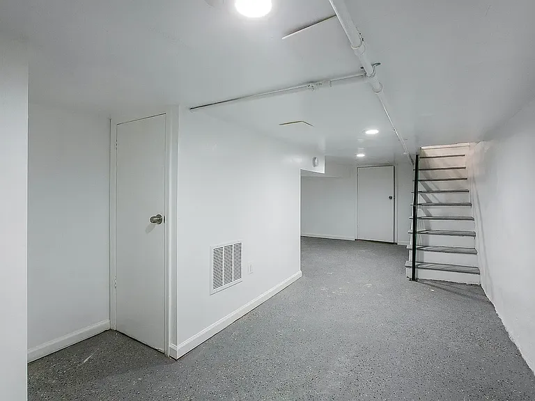 2811 E Venango St — Photo 19