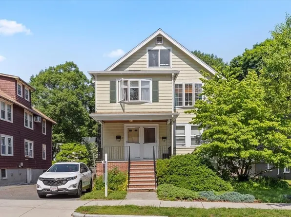 9 Linwood Ave, Melrose, MA 02176