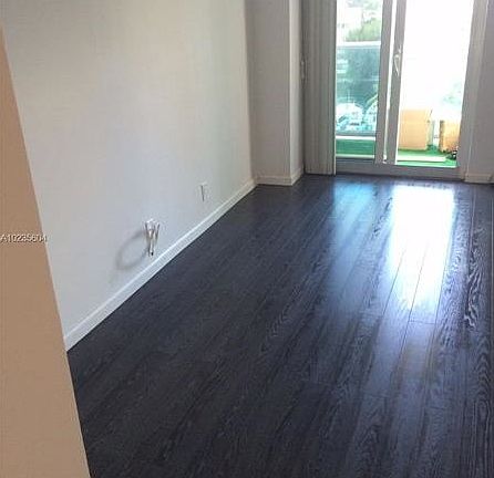 3rd image of 100 Bayview Drive # Fl 7th