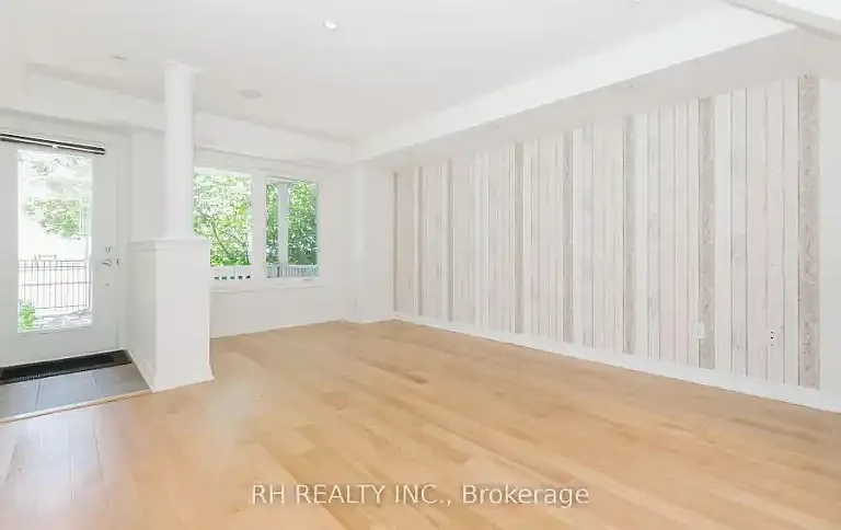 1820 Lake Shore Blvd E #1A — Photo 8