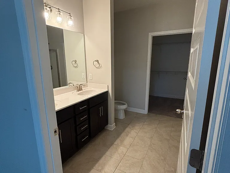 326 Banbury Dr — Photo 11